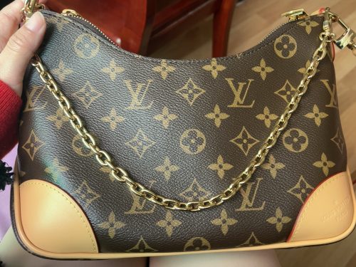 Click to view full screen Louis Vuitton M45832 Boulogne photo review